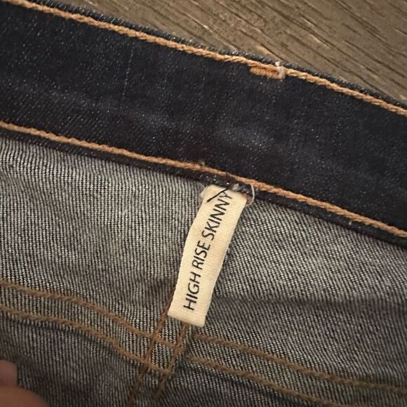 Rag & Bone High Rise Skinny Jeans in Dark Washed Indigo “Heritage” size 26 - Picture 6 of 9